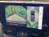 【パノラミックビューモニター】専用のカメラにより、上から見下ろしたような視点で360度クルマの周囲を確認することができます☆死角部分も確認しやすく、狭い場所での切り返しや駐車もスムーズに行えます。
