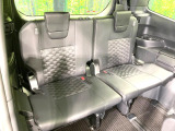 3列目シートはもちろん状態良好☆大人でもゆったりと座って頂けますので、大人数でのお出かけもラクラクです♪ご家族で、気の知れた仲間で、ドライブに行くのが楽しみですね♪