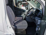 運転席室内