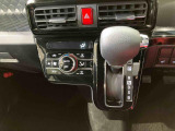 納車前にはプロのメカニックが、各部の点検を行います。ディーラーにしか出来ない品質、そしてサービスできっと満足していただけると思います!