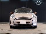【MINI認定中古車】MINIのご購入はぜひMINI正規ディーラーで!メーカー基準の納車前点検整備を全車実施。規定整備を実施された車両にのみ付帯出来る全国保証。