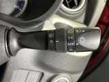 【オートライト(AUTO)】外の明るさをシステムが感知して、自動でヘッドライトが点灯します!ヘッドライトをつけ忘れを防ぐ便利機能です。