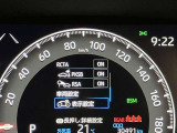 車線逸脱警報機能&衝突回避ブレーキ機能が付いています。
