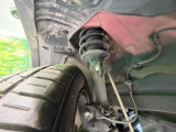 お車を安心してお乗りいただく為には、足回りの定期点検が欠かせません。サービスサポート(有償保証)では無料点検もご提供しており、安心のカーライフをお過ごしいただけるサポート体制が整っています。