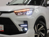 LEDヘッドライトです。デザイン性がよくとても明るいので、夜間の走行や悪天候でも安心です。しかも長寿命!