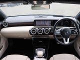 CLAシューティングブレーク CLA250 4マチック 4WD 本革シート