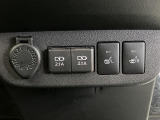 シートヒーター、USB接続端子、アクセサリーソケット付