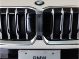 BMW代表的な特徴のキドニーグリル。BMWのすべてのモデルに採用され、BMWらしさを強調しております。