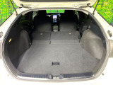 普段のお買い物や通勤、送迎等に十分な荷室スペースを確保しております。セカンドシートを倒すと、大きな荷物の積載も可能です♪