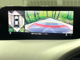 【360&deg;ビューモニター】専用のカメラにより、上から見下ろしたような視点で360度クルマの周囲を確認することができます☆死角部分も確認しやすく、狭い場所での切り返しや駐車もスムーズに行えます。