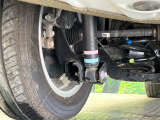 お車を安心してお乗りいただく為には、足回りの定期点検が欠かせません。サービスサポート(有償保証)では無料点検もご提供しており、安心のカーライフをお過ごしいただけるサポート体制が整っています。