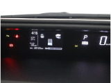 とっても見やすいメーターです。夜間時はラグジュアリーな気分にさせてくれる照明が魅力ですので、夜のドライブも楽しみになりますよ♪