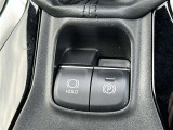 ★電動パーキングブレーキ★スイッチで作動・解除。「P」シフトで自動作動、「P」シフト以外にシフトで解除されるオート機能!