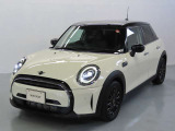 フロントフェイスはMINIアイコンとして永らく愛されるデザイン性の良さと、ブランドの魅力を感じる事ができます。