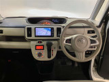 すっきりとしたデザインの内装は、さすがトヨタ車の上品さを感じます。