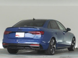 Black Audi rings & ブラックスタイリングパッケージ / サイドスカート・テールパイプトリム ブラック