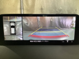 狭い場所での駐車やすれ違いなどでより的確な運転操作に役立つ360&deg;ビューモニターが装備されています。