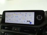 フルセグTV対応12.3インチナビ。Bluetoothにも対応していますので貴方のドライブをしっかりサポートします。