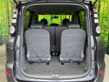 普段のお買い物や通勤、送迎等に十分な荷室スペースを確保しております。セカンドシートを倒すと、大きな荷物の積載も可能です♪