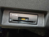 ETCならこんな利点が!!1. キャッシュレスシステムで、現金などを用意する必要無し!2. 料金所をノンストップで通過できます。