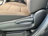 助手席も運転席同様に広く過ごしやすくなってます!