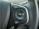 ◆アダプティブクルーズコントロール◆予め設定した車速内でクルマが自動的に加減速。前走車との適切な車間距離を維持しながら追従走行します。【LKAS】車線維持支援システムでステアリング操作を支援。