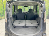 普段のお買い物や通勤、送迎等に十分な荷室スペースを確保しております。セカンドシートを倒すと、大きな荷物の積載も可能です♪