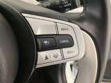 【アダプティブ・クルーズ・コントロール】予め設定した車速内でクルマが自動的に加減速。 前走車との適切な車間距離を維持しながら追従走行し、高速道路でのドライバーの疲労を軽減してくれる嬉しい機能付♪