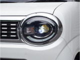 【ヘッドライト】省電力で長寿命の明るく運転しやすいLEDヘッドランプです。明るく照らすので暗い夜道からお客様を守ってくれます。お近くのスズキ自販島根までお越しください。