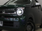 【LEDヘッドライト】悪天候や夜間走行時も良好な視界を確保し安心して運転できる高輝度LEDヘッドライトを装備!点灯速度が早く、消費電力も抑えられています!!