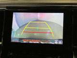 バックガイドモニターで、後方を確認しながら安心して駐車することができます。運転初心者も熟練者も必須の機能ですよ!