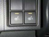 【シートヒーター搭載】シートを温めてくれる暖房機器です!長時間座っていると負担が掛かりやすい背中や腰、または冬場の寒い日に冷えやすい脚部に快適なぬくもりを♪