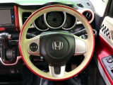 【ステアリングスイッチ】運転中、前方から目線をそらすことなく、オーディオ等の操作が可能な便利機能!安心&快適なドライブを演出してくれます♪