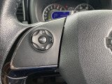 【ステアリングスイッチ】運転中、前方から目線をそらすことなく、オーディオ等の操作が可能な便利機能!安心&快適なドライブを演出してくれます♪