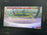 【バックカメラ】駐車時に後方がリアルタイム映像で確認できます。大型商業施設や立体駐車場での駐車時や、夜間のバック時に大活躍!運転スキルに関わらず、今や必須となった装備のひとつです!