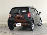広々とした車内空間に優れた燃費性能。更にデザインも上質で人気のお車です!