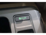 ECONスイッチの効果とあなたの運転で、クルマと力をあわせ「燃費向上=ガソリン代の節約=CO2 削減」のチャレンジをお楽しみください。