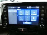 【オーディオ選択画面】AM/FMの切替や、交通情報もこちらの画面から選択できます。