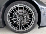 オプション:21インチTRD鍛造ホイール