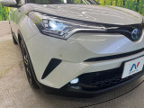 【シーケンシャルターンランプ付きLEDヘッドライト】人気の『流れるウィンカー』付きのLEDヘッドライトを装備♪高級感はもちろん、点灯時は存在感たっぷりで他車からも認識されやすく安心です。