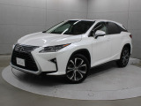 セダンとSUVの特長をあわせ持つクロスオーバーモデル、レクサス「RX」のターボモデル「RX300」です。