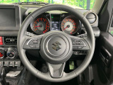 【純正革巻きステアリング】上質な革を使用することで、手にしっかり馴染みとても運転しやすいハンドルです♪