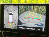 【パノラマモニター】専用のカメラにより、上から見下ろしたような視点で360度クルマの周囲を確認することができます☆死角部分も確認しやすく、狭い場所での切り返しや駐車もスムーズに行えます。