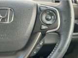 Hondaセンシングの機能のひとつ、アダプティブクルーズコントロール付!アクセルから足を離しても設定したスピードと前車との車間を保ち走行してくれます!車線維持もアシスト☆高速道路で疲労軽減ですね☆