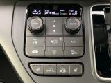 【シートヒーター】寒い日に重宝するシートヒーター!エアコンより早く温まってくれるので寒がりの人も安心ですね♪エアコンの温風は乾燥するから苦手、という方にもをおすすめです。