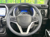 【ステアリングスイッチ】運転中、前方から目線をそらすことなく、オーディオ等の操作が可能な便利機能!安心&快適なドライブを演出してくれます♪