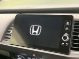 【純正9型ナビ】人気の純正ナビを装備。オーディオ機能も充実しており、Bluetooth接続すればお持ちのスマホやMP3プレイヤーの音楽を再生可能!毎日の運転がさらに楽しくなります!!