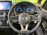 【ステアリングスイッチ】運転中、前方から目線をそらすことなく、オーディオ等の操作が可能な便利機能!安心&快適なドライブを演出してくれます♪