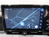 ディスプレイオーディオを装備。スマホとクルマをつなぐことで、これまでのナビに加えて、いろんなサービスが楽しめます。