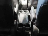 ゆとりある広々とした車内空間は、ドライブを始め買い物やレジャーなど、幅広く活躍します。一人でもみんなとでもお出かけを楽しみましょう!